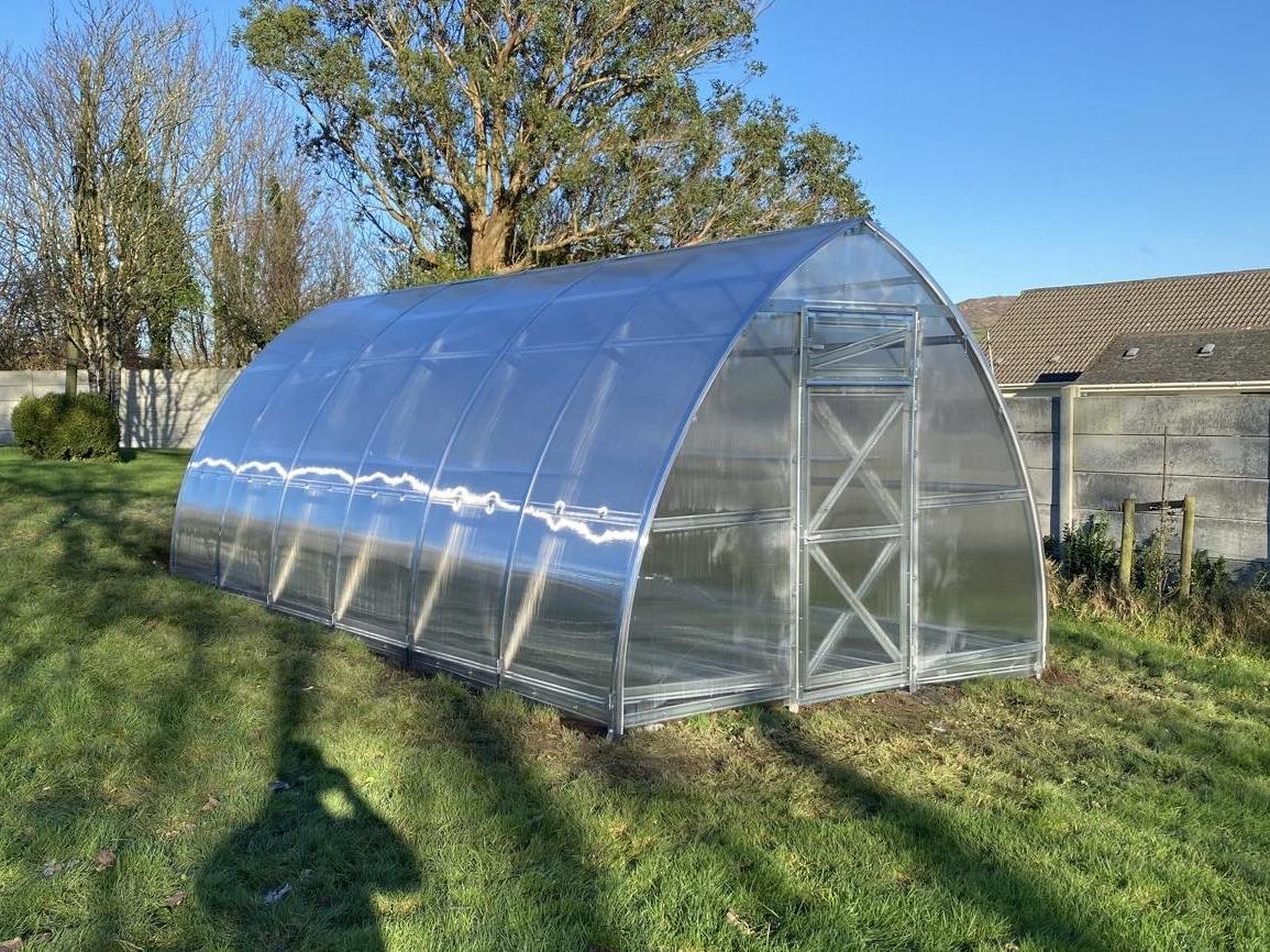 GREENHOUSE ARROW-3, 18M² (3M X 6M; 9.8FT X 19.6FT)