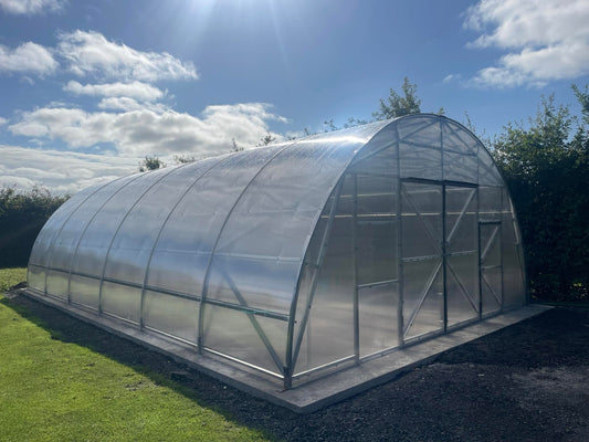 FARMER 7.5 (95.25M² - 7.5M X 12.7M; 24.6FT X 41.7FT)