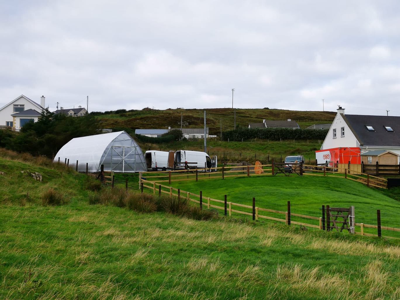 FARMER 4.2 (44.52 M² - 4.2M X 10.6M; 13.8FT X 34.8FT)