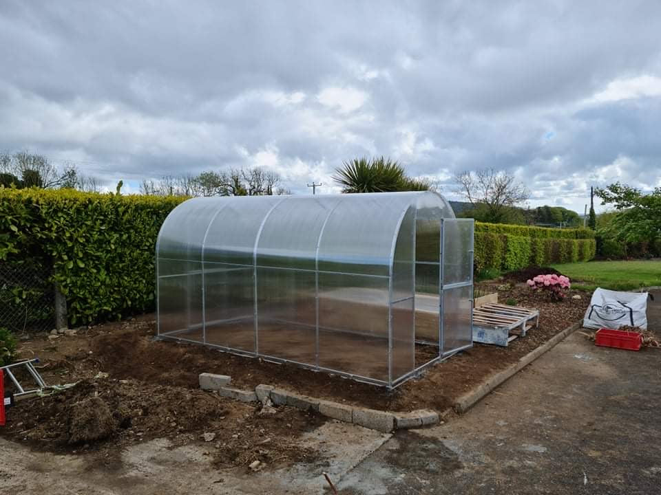 GREENHOUSE YOTA 16M² 2M X 8M (6.5FT X 26FT)