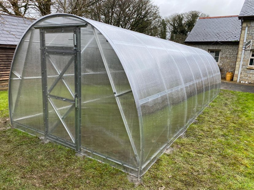 GREENHOUSE OPTIMA, 24M² (3M X 8M; 9.8FT X 26FT)